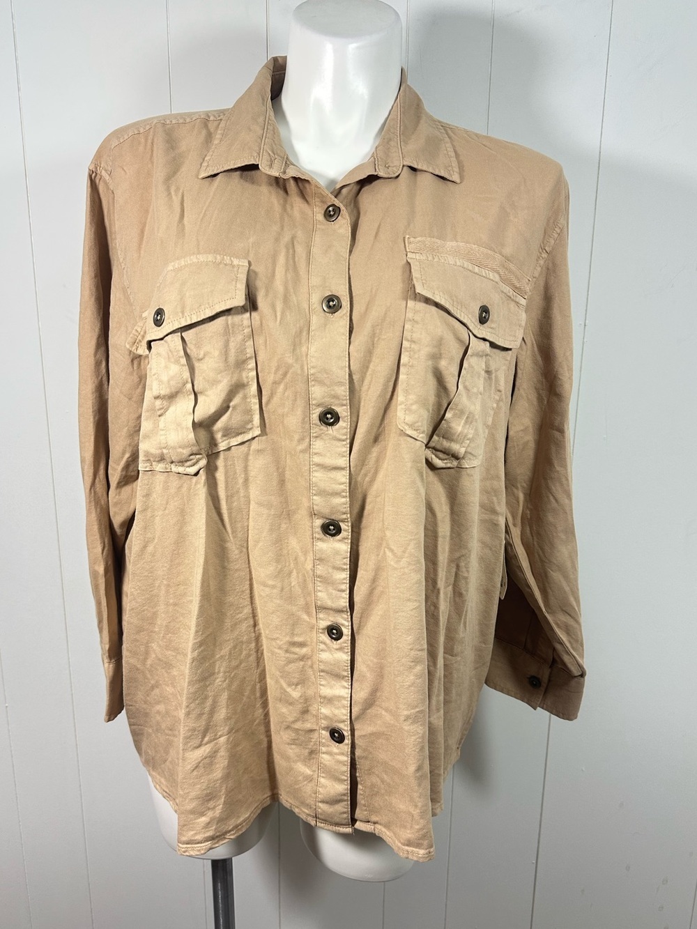 NWT a.n.a A New Approach Womens Sz XXL Button Up Long Sleeve Taupe Shirt Blouse